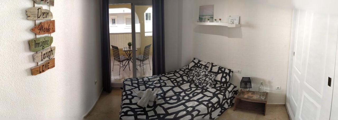 Bonita y moderna habitación a 300m de la playa Apartamento Benalmádena Exterior foto